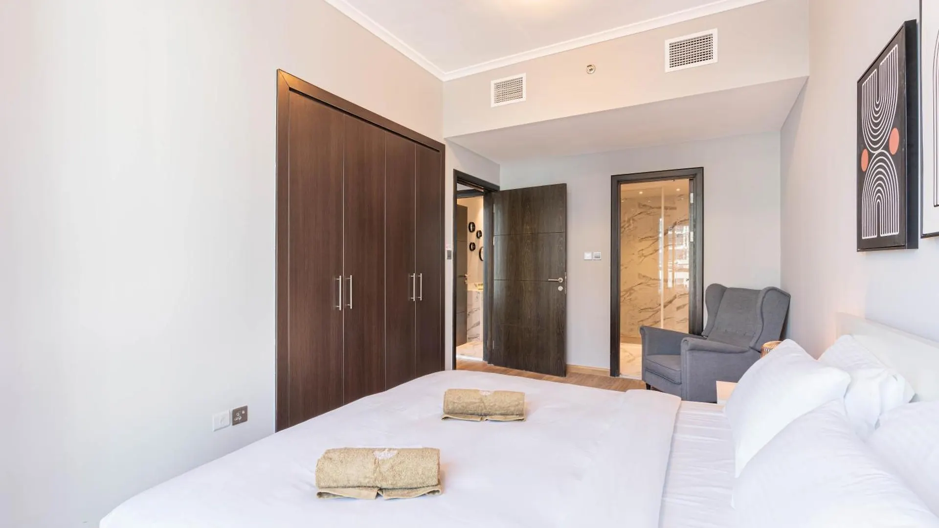 Apartment Cozy Home At The Heart Of Marina On 52Nd Floor Dubai United Arab Emirates